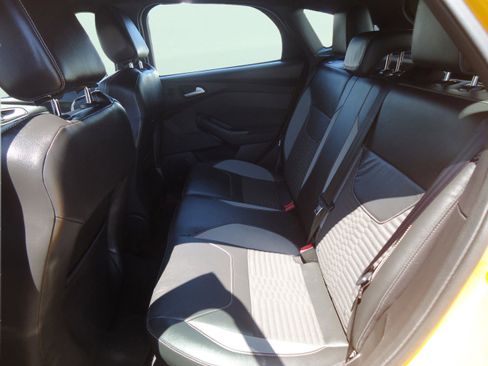Used 2015 Ford Focus ST w/ Equipment Group 401A FWD image 30