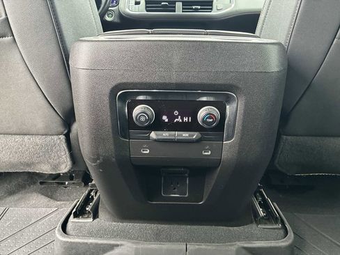 Used 2023 Chevrolet Suburban RST image 22
