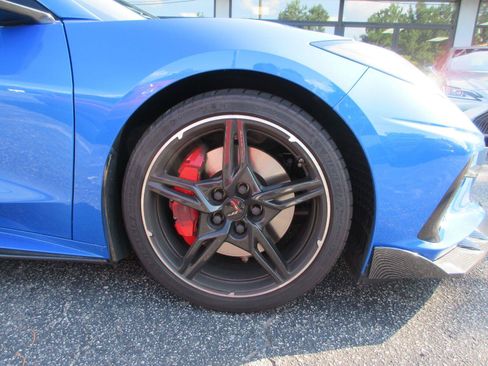 Used 2024 Chevrolet Corvette Stingray Premium Cpe w/ Z51 Performance Package RWD image 16
