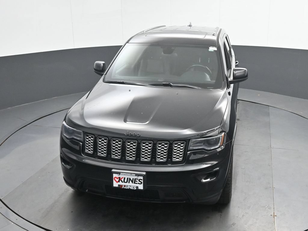Used 2021 Jeep Grand Cherokee Laredo X AWD/4WD image 38