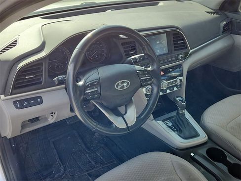 Used 2020 Hyundai Elantra Value Edition image 18