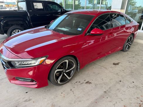Used 2018 Honda Accord Sport image 1