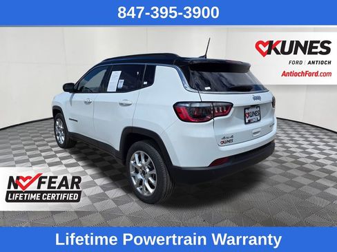 Used 2025 Jeep Compass Limited AWD/4WD image 5