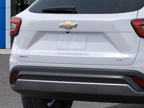 New 2026 Chevrolet Trax LT w/ LT Convenience Package image 14
