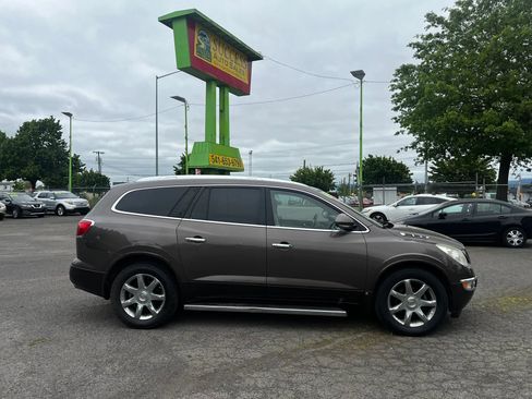Used 2009 Buick Enclave CXL w/ Entertainment Package #4 AWD/4WD image 2