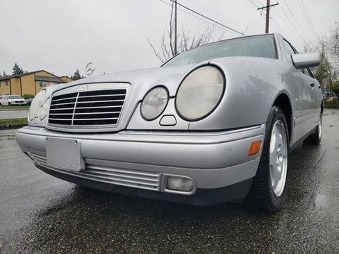 Used 1999 Mercedes-Benz E 430 Sedan image 8