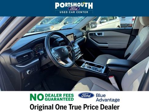Certified 2022 Ford Explorer XLT image 4