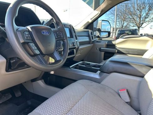 Used 2017 Ford F250 XLT w/ XLT Value Package image 16