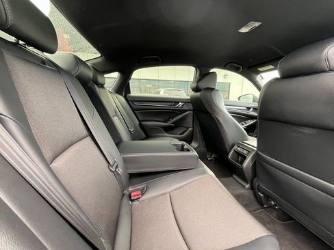 Used 2022 Honda Accord Sport image 32
