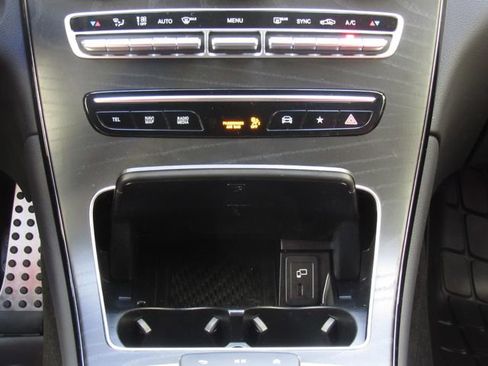 Used 2023 Mercedes-Benz GLC 43 AMG 4MATIC Coupe image 33