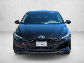 Used 2023 Hyundai Elantra SEL w/ Convenience Package video 2