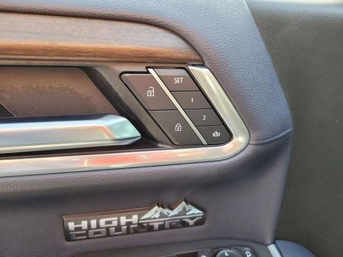 Used 2025 Chevrolet Silverado 1500 High Country image 19