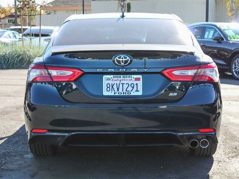 Used 2019 Toyota Camry SE image 8