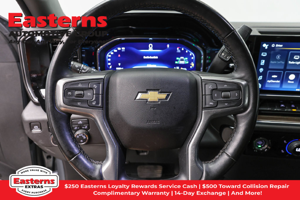 Used 2023 Chevrolet Silverado 1500 LT AWD/4WD image 11