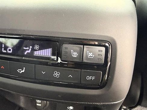 Used 2025 Hyundai Palisade SEL FWD image 27