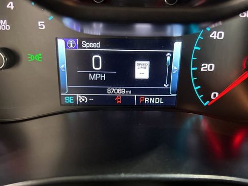 Used 2018 GMC Canyon Denali image 16