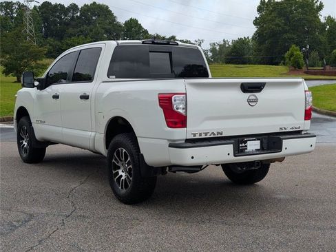 Used 2024 Nissan Titan SV w/ SV Convenience Package AWD/4WD image 25