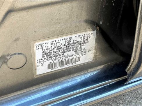 Used 2019 Nissan Versa SV image 31