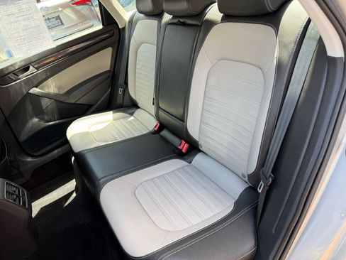 Used 2014 Volkswagen Passat 1.8T Sport FWD image 7
