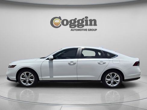 Certified 2025 Honda Accord LX image 3