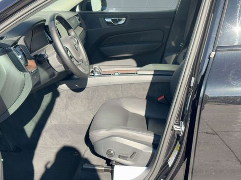 Certified 2024 Volvo XC60 B5 Plus w/ Protection Package Premier image 5