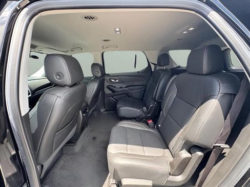 Used 2019 Chevrolet Traverse LT FWD image 14