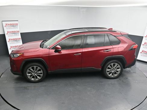 Used 2020 Toyota RAV4 Limited image 33