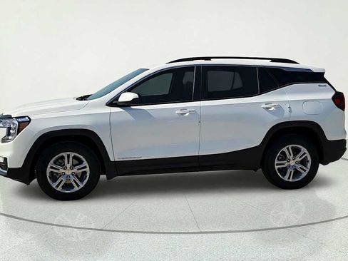 Used 2022 GMC Terrain SLE w/ Driver Convenience Package AWD/4WD image 4