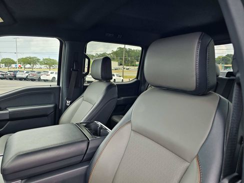 Used 2025 Ford F150 Lariat w/ Equipment Group 501A Mid AWD/4WD image 17