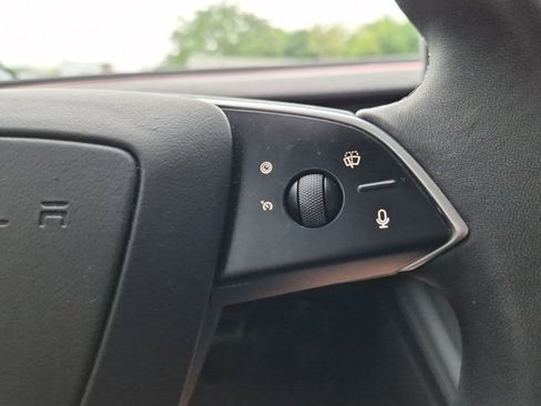 Used 2025 Tesla Model 3 Long Range RWD image 17