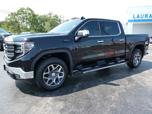 Certified 2026 GMC Sierra 1500 SLT w/ SLT Premium Plus Package AWD/4WD image 9
