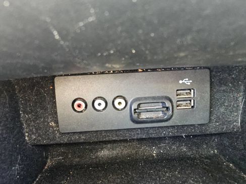 Used 2014 Lincoln MKX AWD w/ Equipment Group 102A image 17