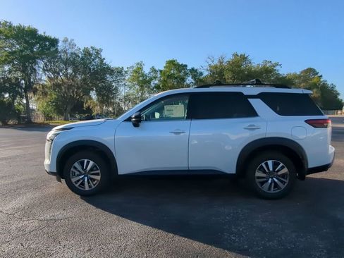 New 2026 Nissan Pathfinder SL AWD/4WD image 7