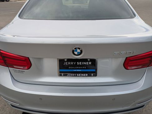 Used 2017 BMW 330i Sedan image 13