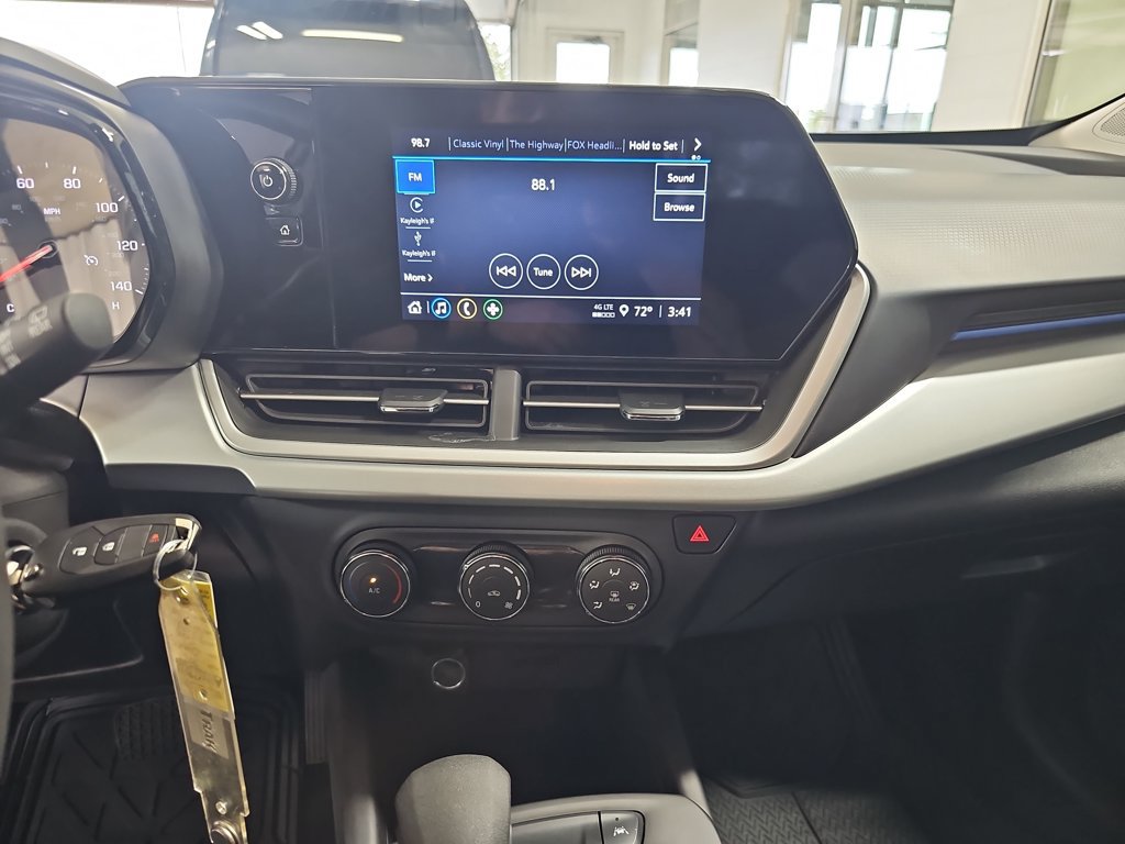 Certified 2024 Chevrolet Trax LS FWD image 25