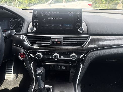 Used 2022 Honda Accord Sport Special Edition image 16