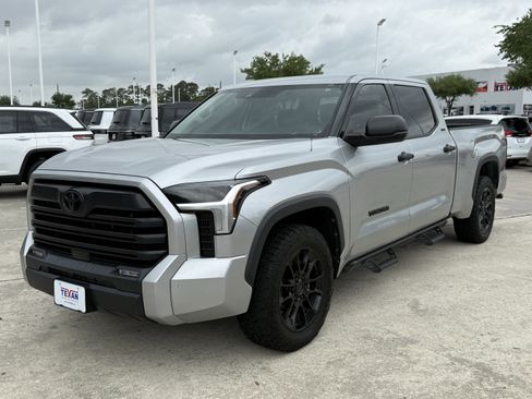 Used 2023 Toyota Tundra SR5 RWD image 9