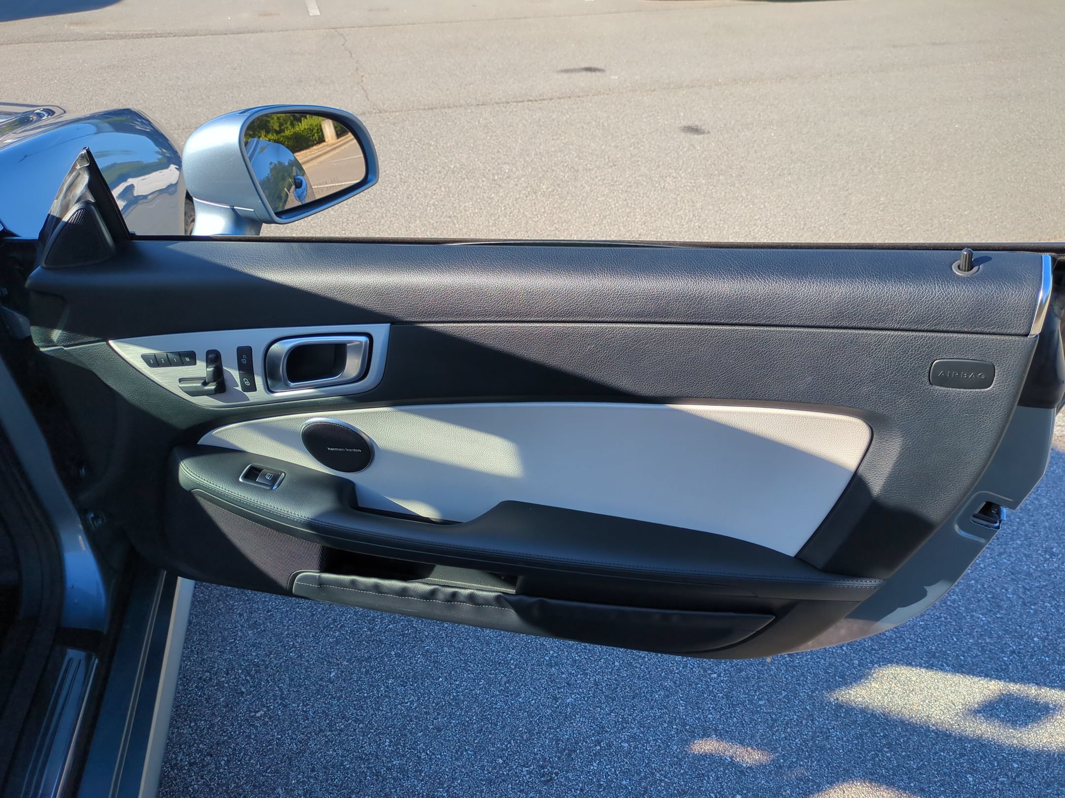Used 2013 Mercedes-Benz SLK 250 image 33