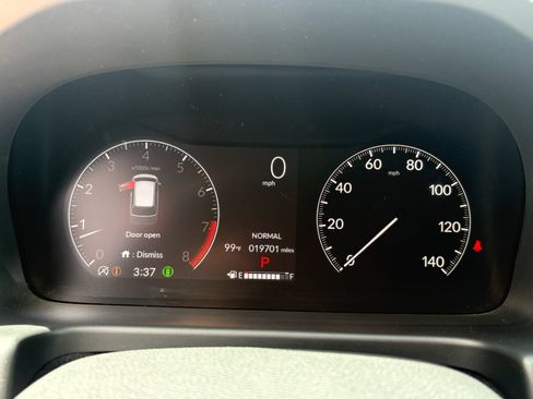 Used 2025 Honda Odyssey EX-L image 16
