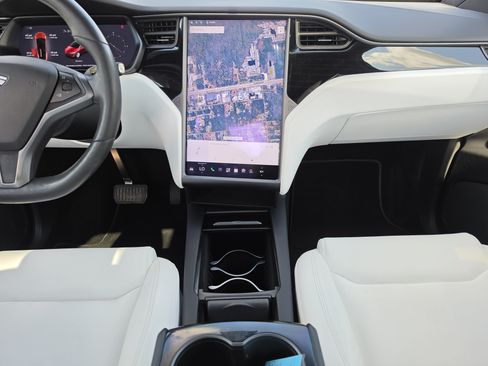 Used 2020 Tesla Model X Long Range AWD/4WD image 19