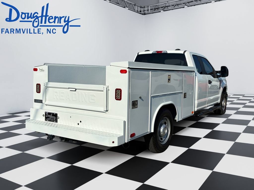 Used 2021 Ford F350 XL w/ Power Equipment Group RWD image 5