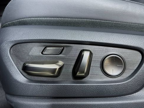 Used 2024 Lexus LX 600 4WD w/ Interior Upgrade Package image 17