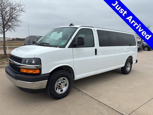 Used 2025 Chevrolet Express 3500 LT w/ LT Preferred Equipment Group image 1