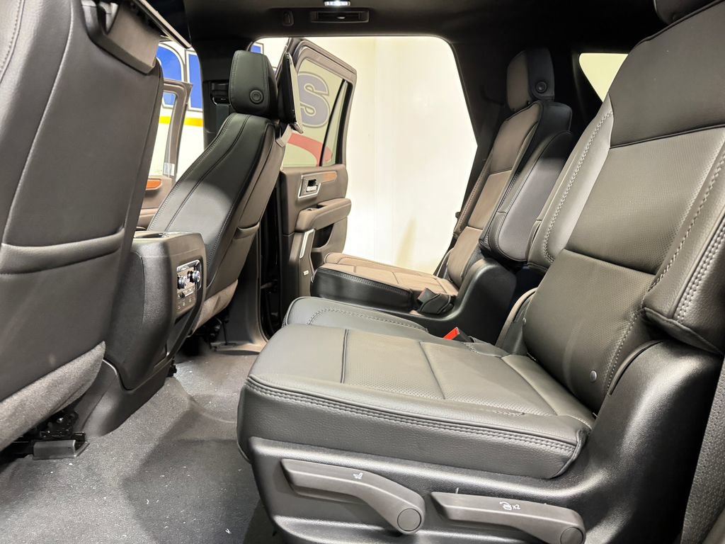 New 2026 GMC Yukon Denali w/ Advanced Technology Package AWD/4WD image 13