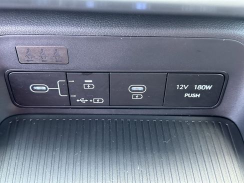 Used 2025 Hyundai Kona SEL image 31