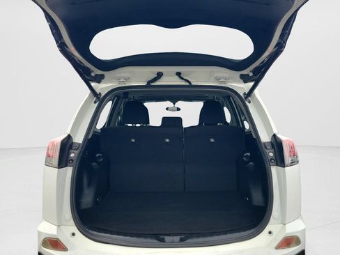 Used 2016 Toyota RAV4 XLE FWD image 9