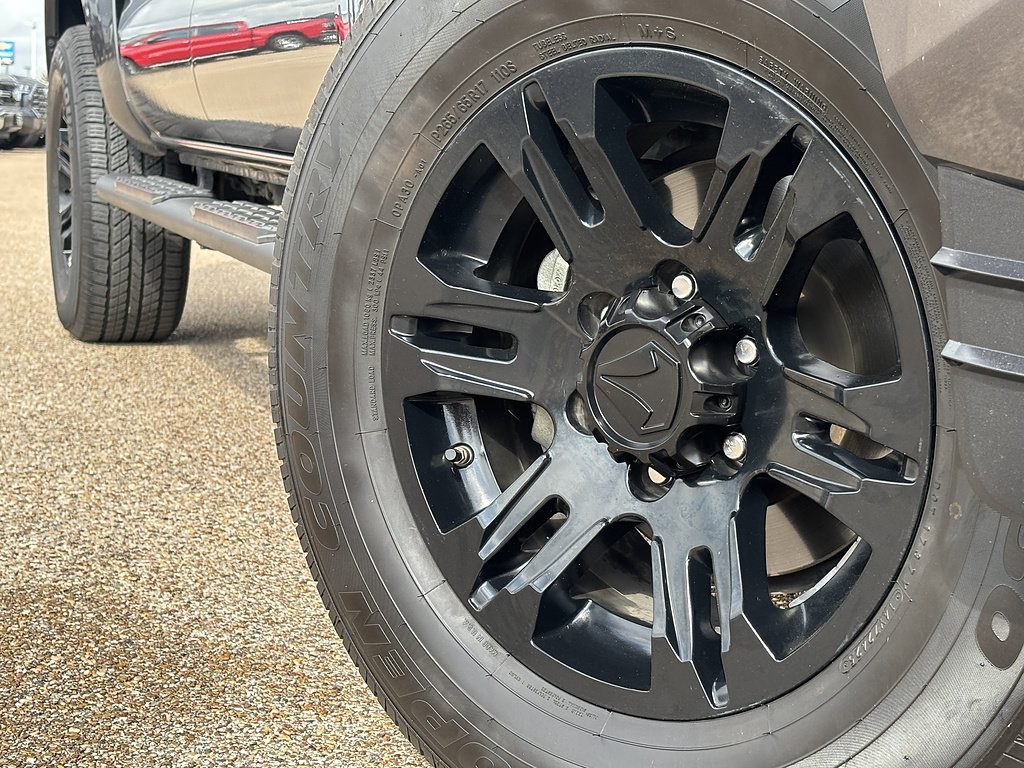 Used 2021 Toyota Tacoma SR AWD/4WD image 2
