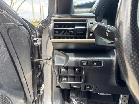 Used 2017 Lexus IS 200t RWD image 21