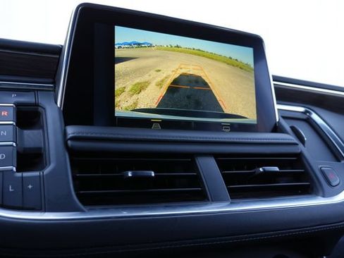 Used 2024 Chevrolet Suburban LT AWD/4WD image 16