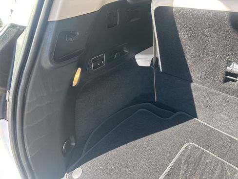 Used 2024 Mercedes-Benz GLS 450 4MATIC image 18